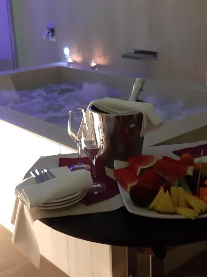 Ambruosi Village Resort & Spa Массиньяно Экстерьер фото